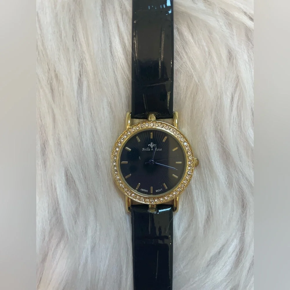 Watch - Picture 2 of 3